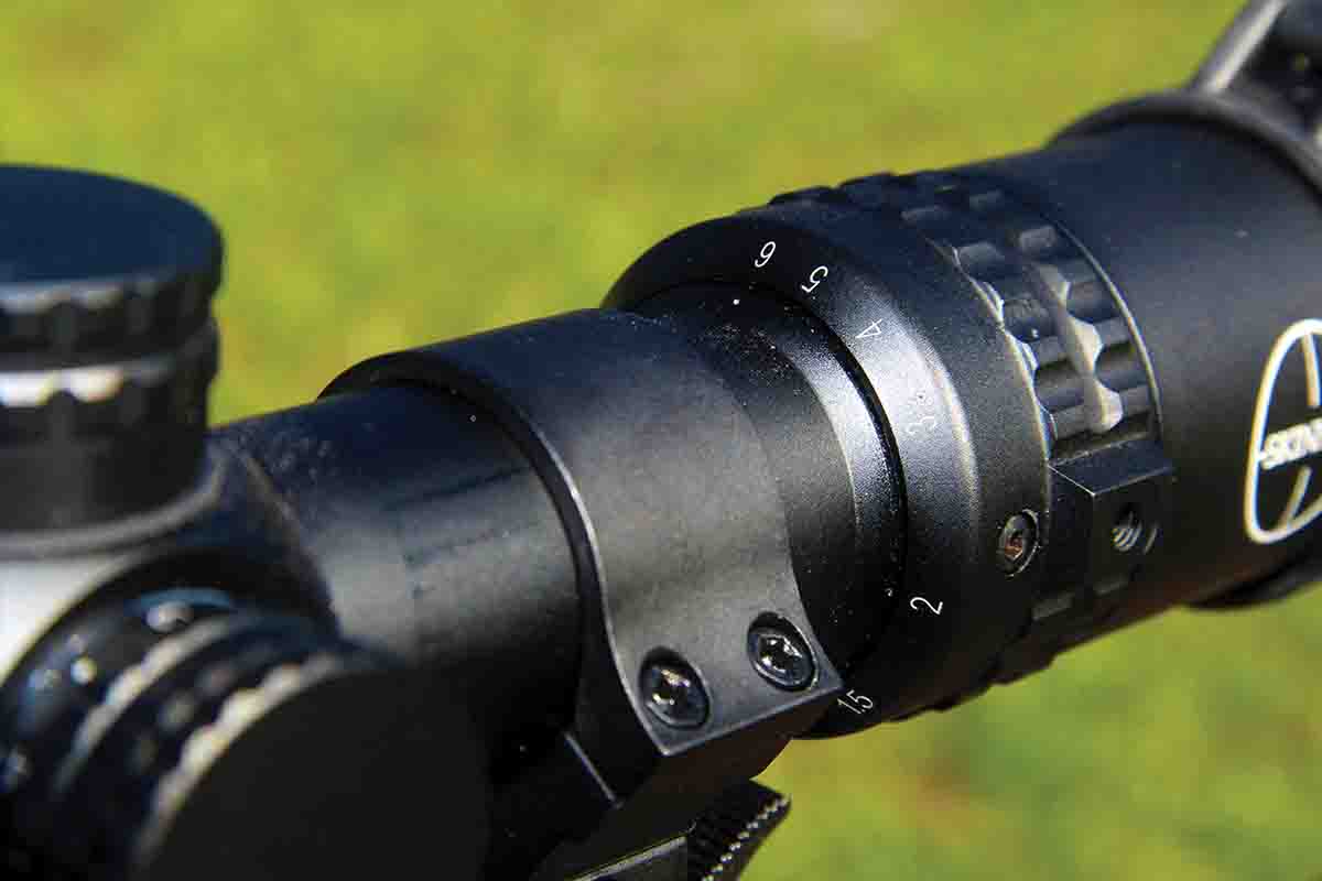 The magnification ring includes fairly small numbers, which are not visible while on the rifle stock.